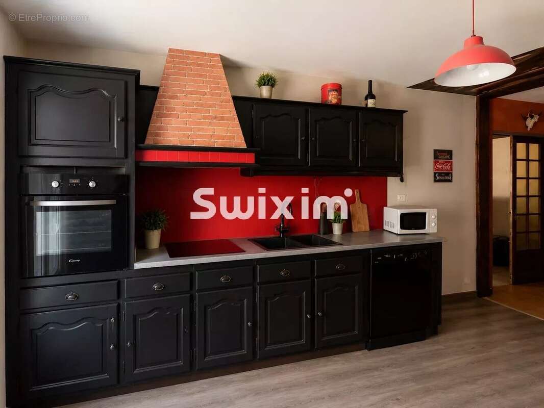 Maison 150 m² à Lons-Le-Saunier  - photo 2
