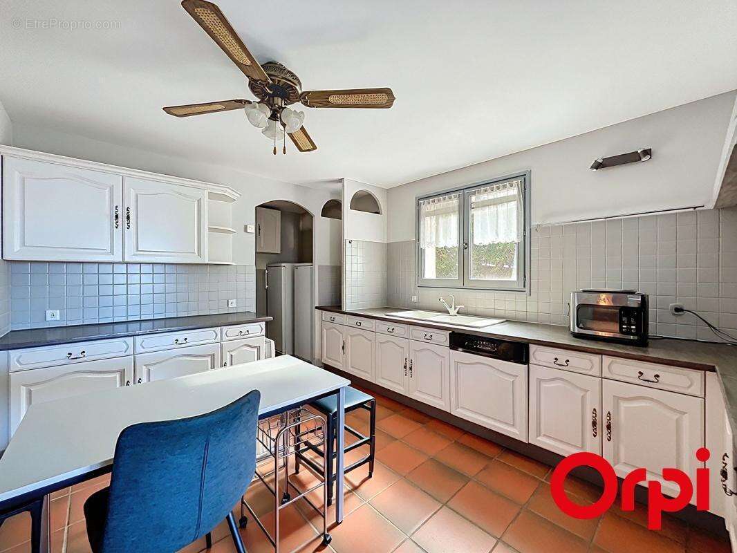 Maison à SIX-FOURS-LES-PLAGES