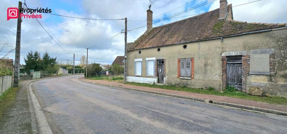 Maison à EGREVILLE