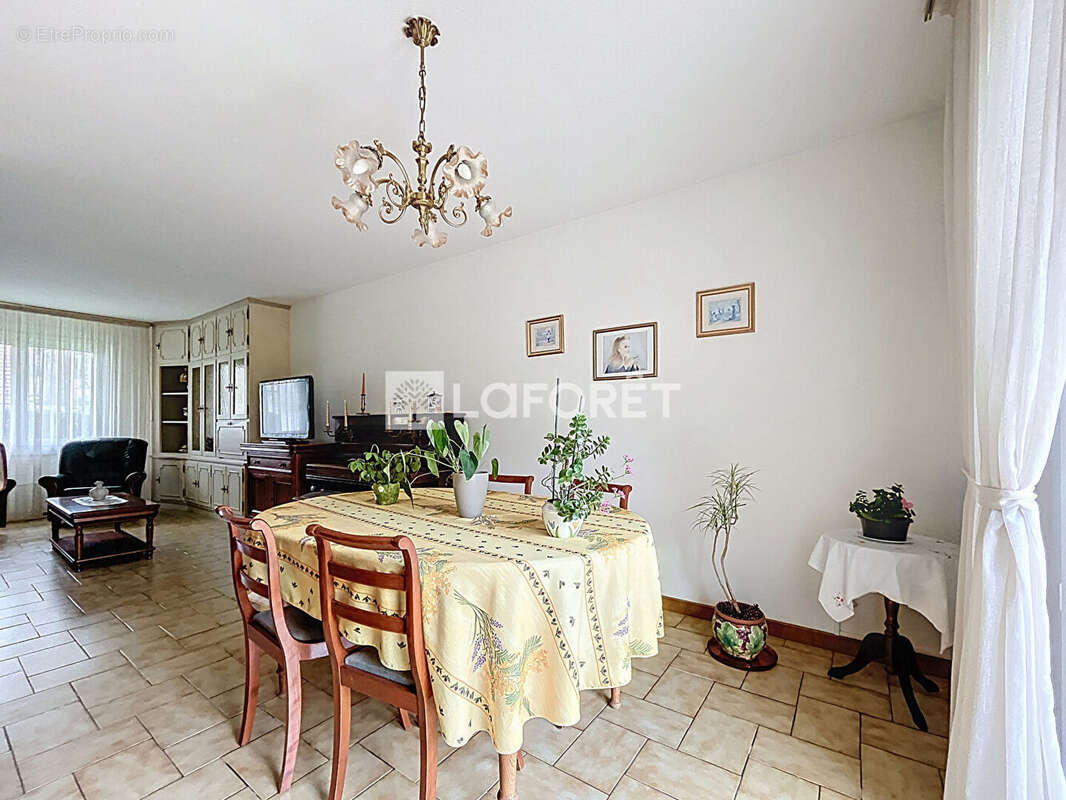 Maison à SAINT-MARTIN-DU-TERTRE