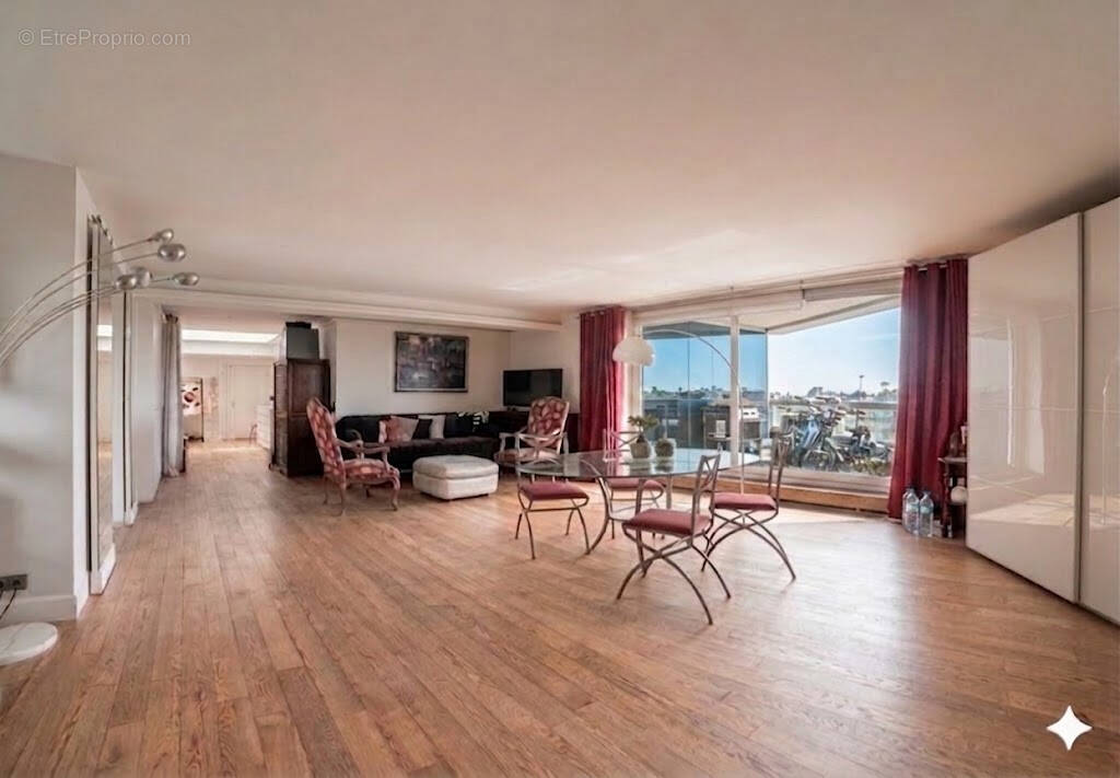 Appartement à PUTEAUX