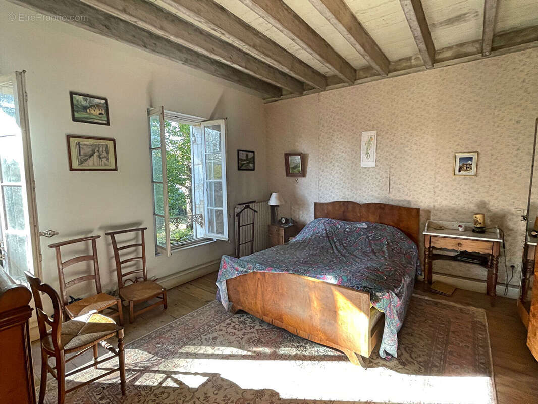 Maison à SAINT-EMILION