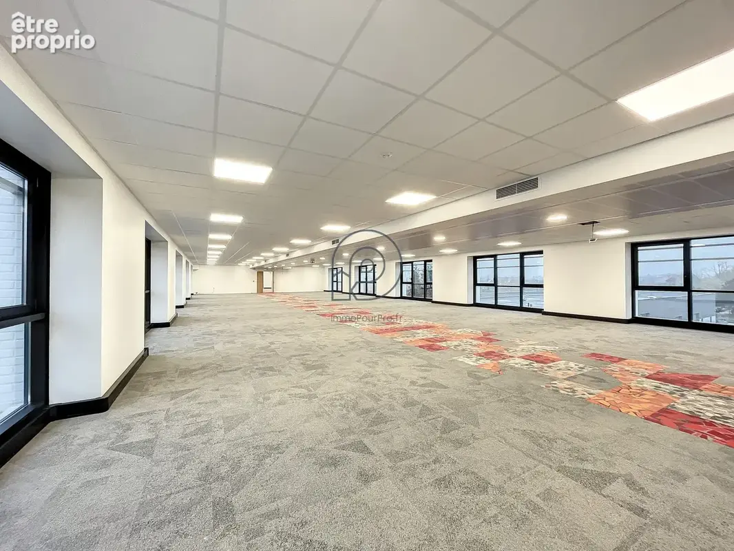 Commerce 452 m² à vendre à Lille (59800) - photo 4