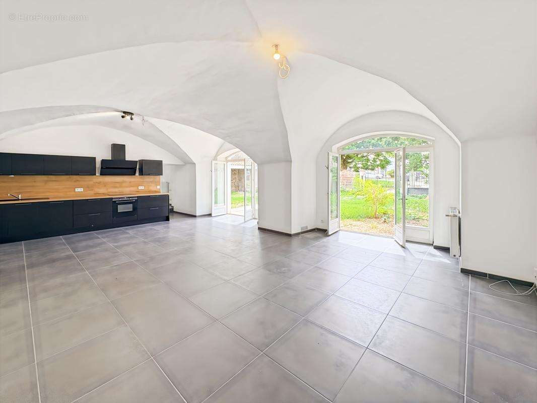 Appartement À Vendre - photo 4