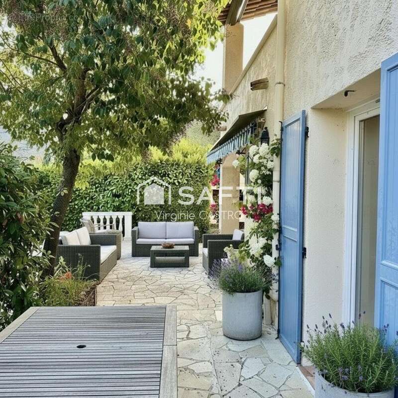 Photo 2 - Maison à MANDELIEU-LA-NAPOULE