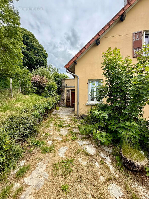 Maison à FONCINE-LE-HAUT
