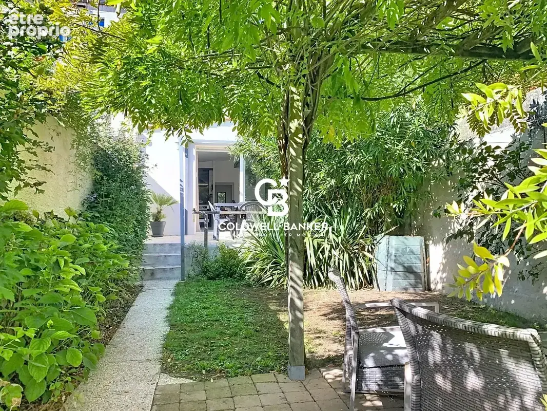 Photo Maison à Saintes au prix de 235 000€