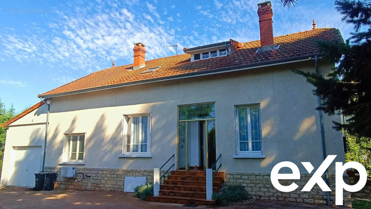 Maison à SENNECEY-LE-GRAND