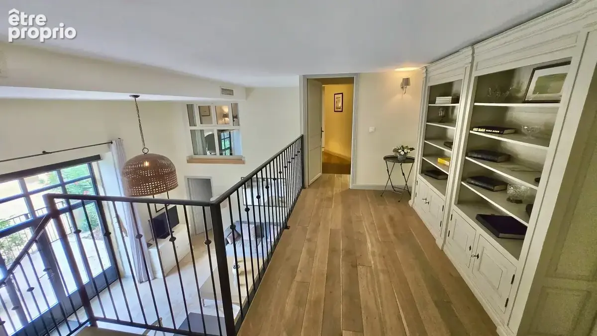 Propriété de 3 chambres et 3 salles de bain sur un domaine viticole de luxe avec piscine commune, court de tennis, restaurant et - photo 18