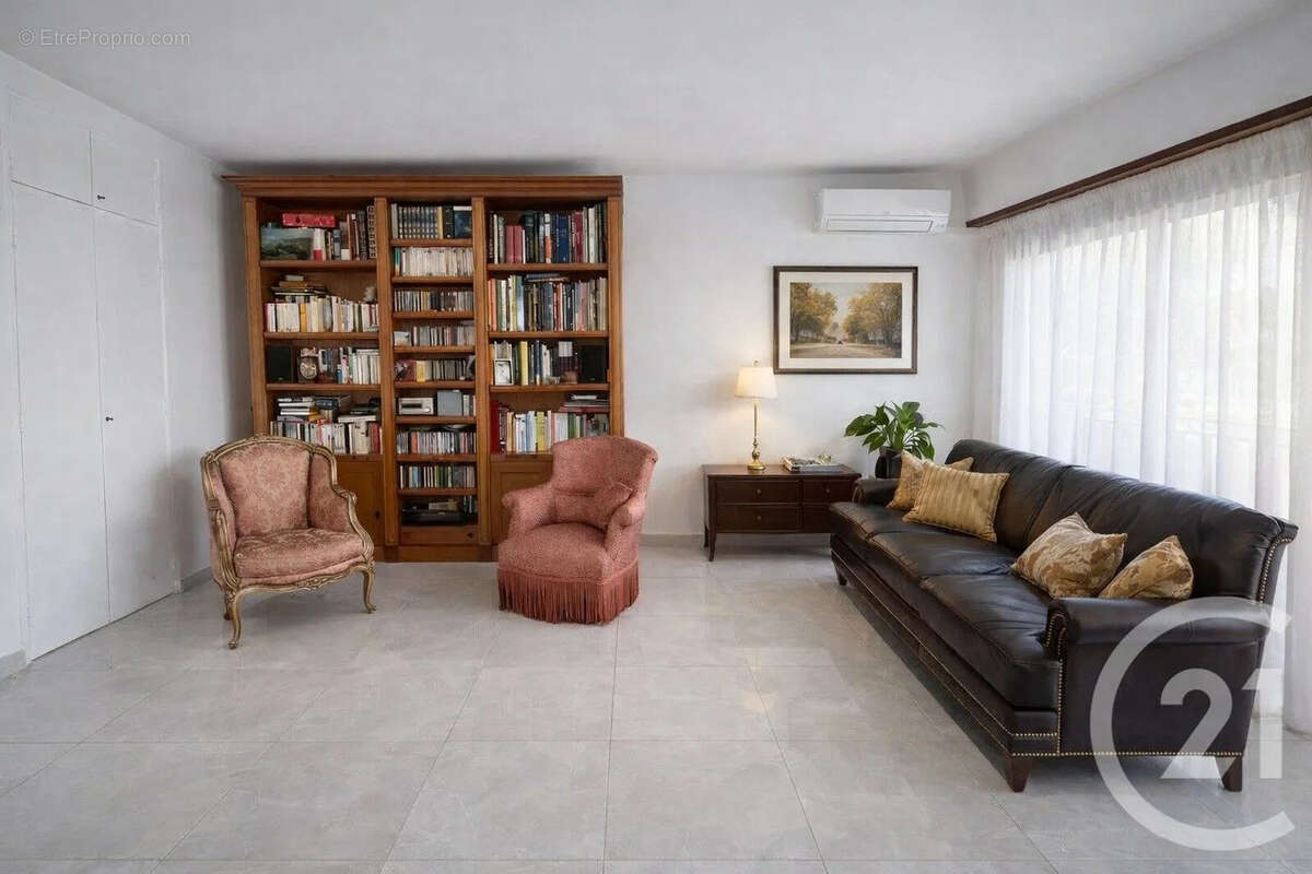 Appartement 70 m² à Roquebrune-Cap-Martin  - photo 4