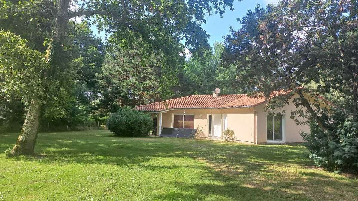 Photo-2025/060325-1-3 - Maison à VILLENEUVE-DE-MARSAN