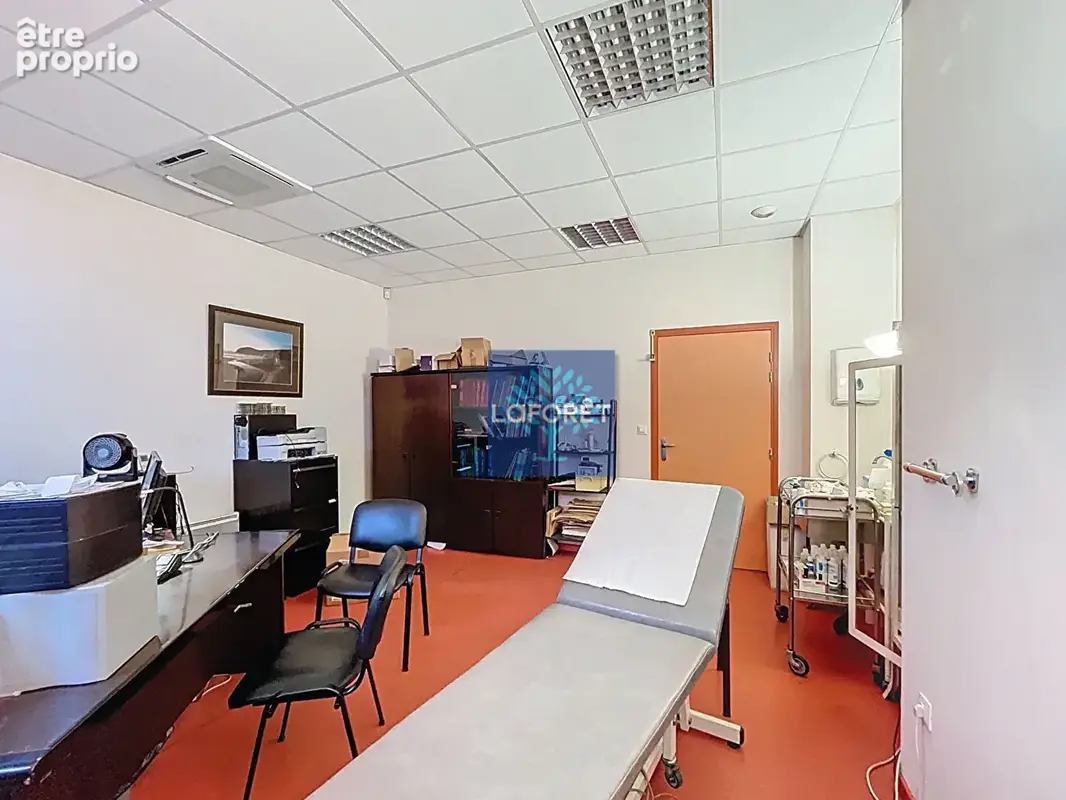 VALENCIENNES Local Professionnel de 193 m2 - photo 3