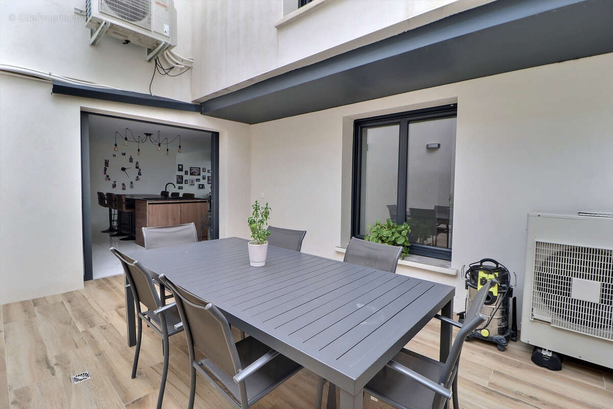 Maison à LANSARGUES