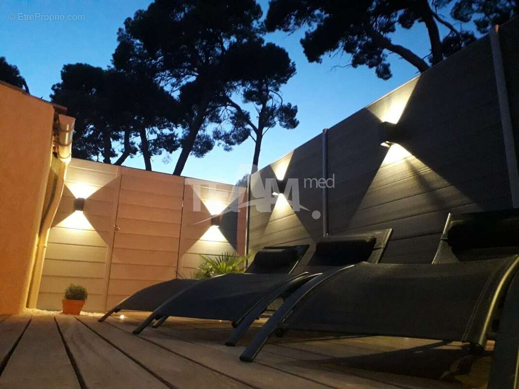 Appartement à VIC-LA-GARDIOLE