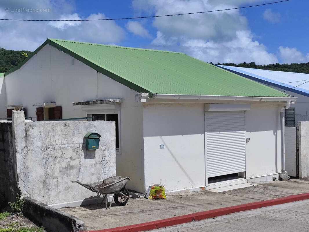 Maison à TERRE-DE-BAS