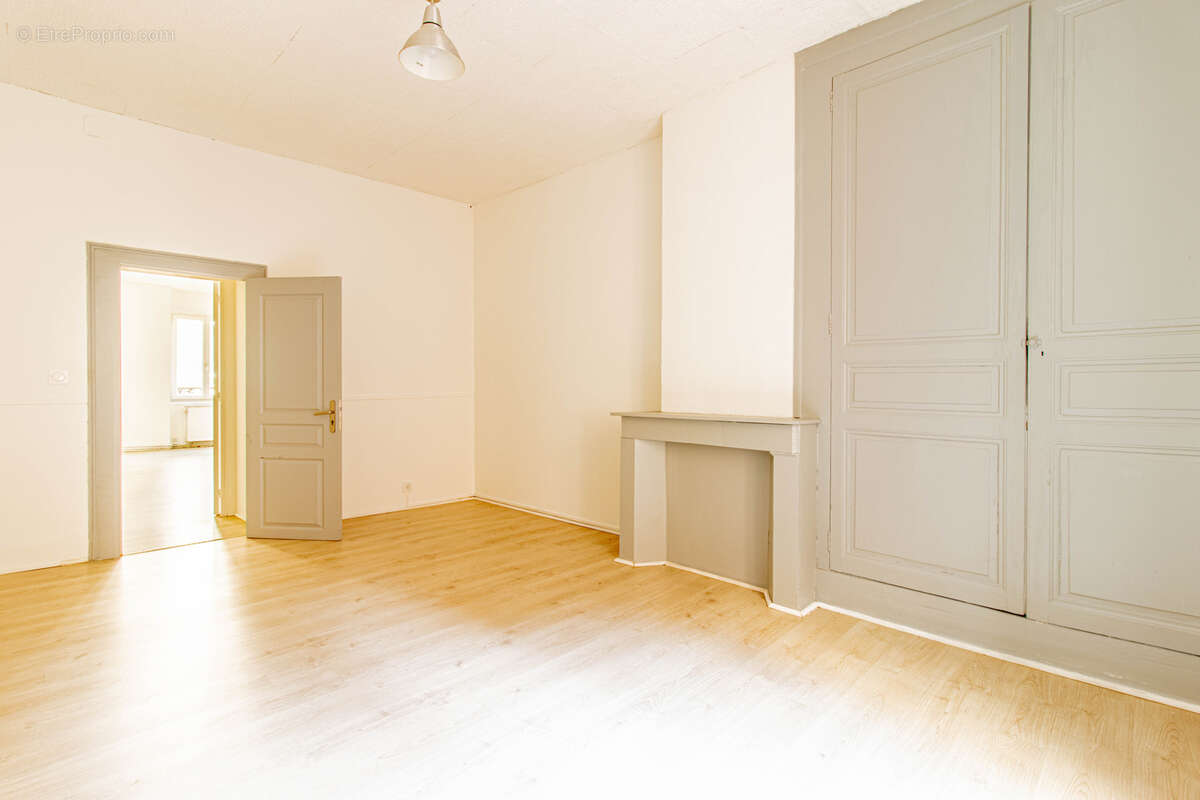 Appartement à CHARLEVILLE-MEZIERES