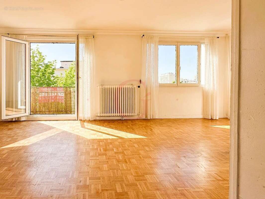 Appartement à BOURG-LA-REINE