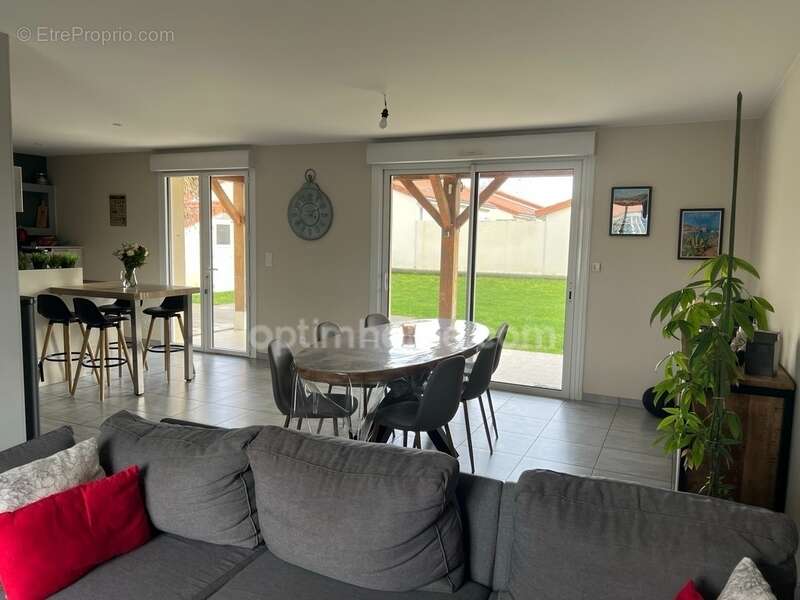 Maison à LE LONGERON