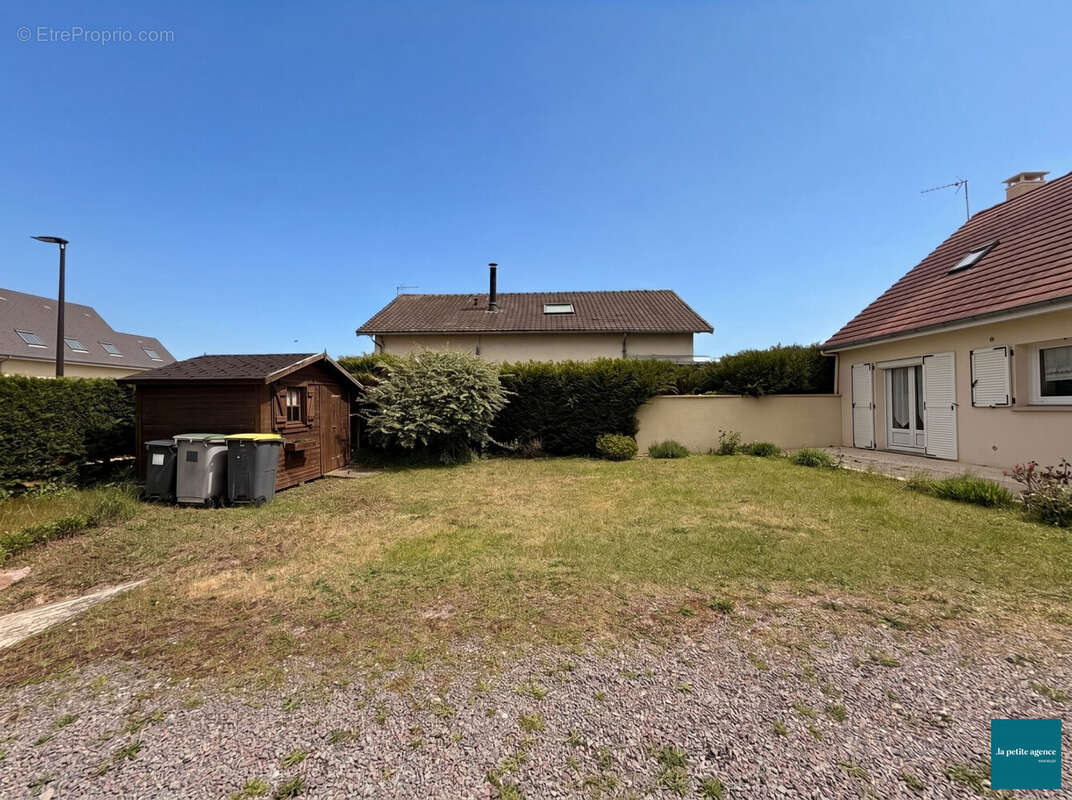 Maison à OUISTREHAM