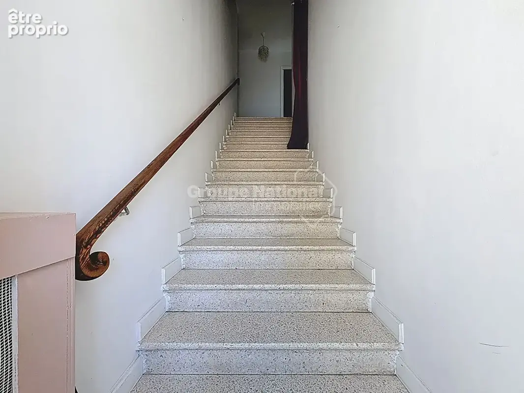 Maison 7 chambres ? dpe b ? 2 appartements possibles ? grand garage ? terrain piscinable - photo 12