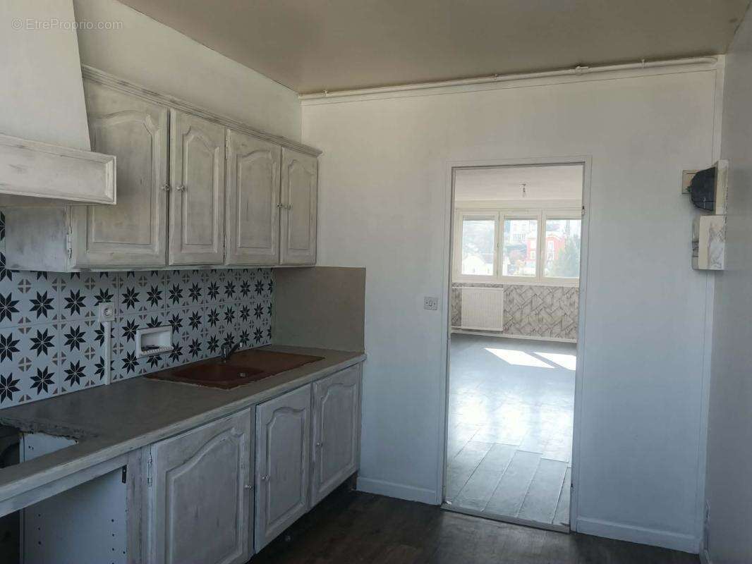 Appartement à SAINT-ETIENNE