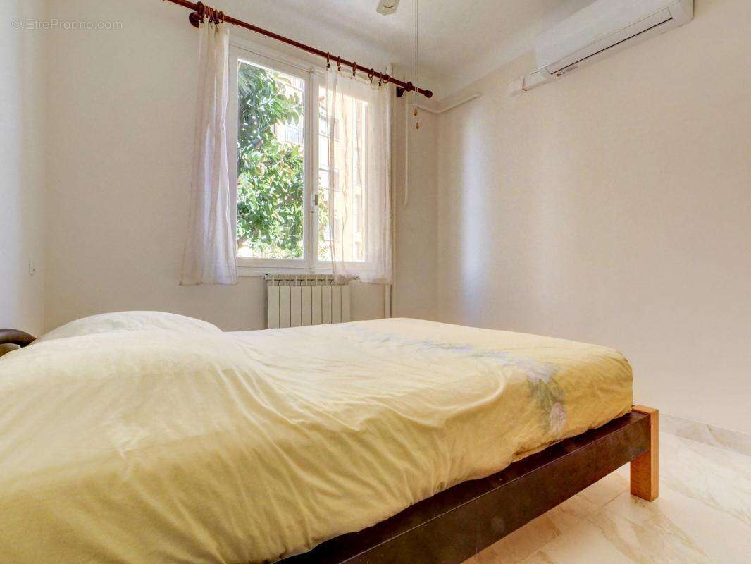 Appartement à ROQUEBRUNE-CAP-MARTIN