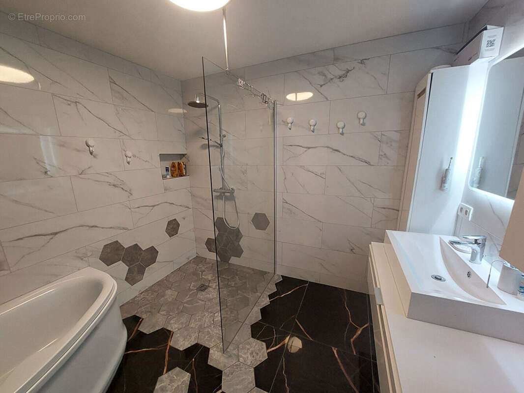 Maison à RECHICOURT-LE-CHATEAU