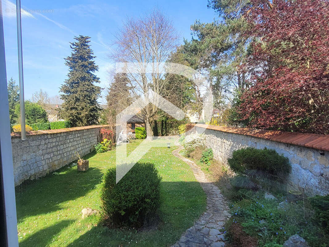 Maison à L&#039;ISLE-ADAM