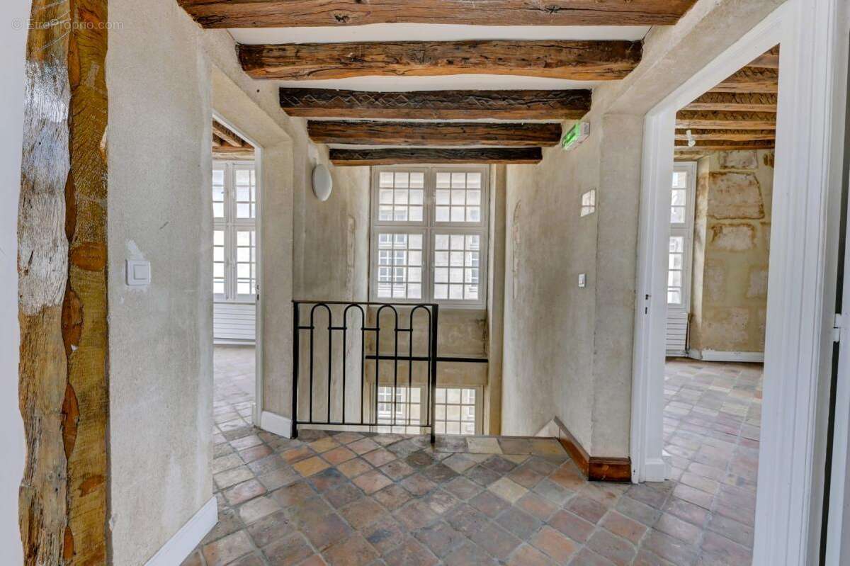 Maison à PARIS-4E