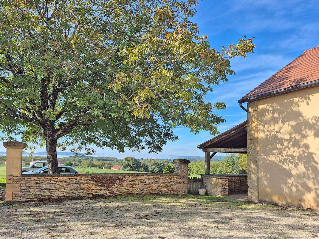Maison à SAINT-CREPIN-ET-CARLUCET