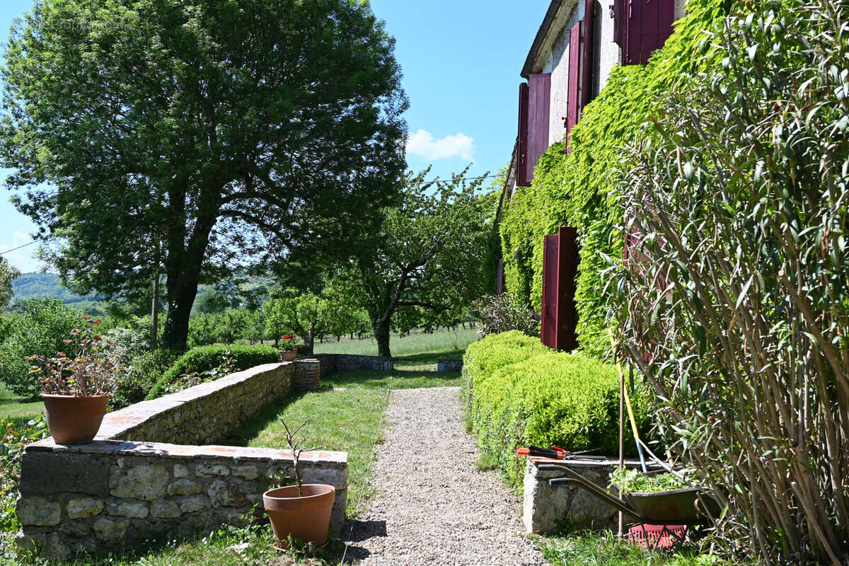 Maison à CASTELMORON-SUR-LOT