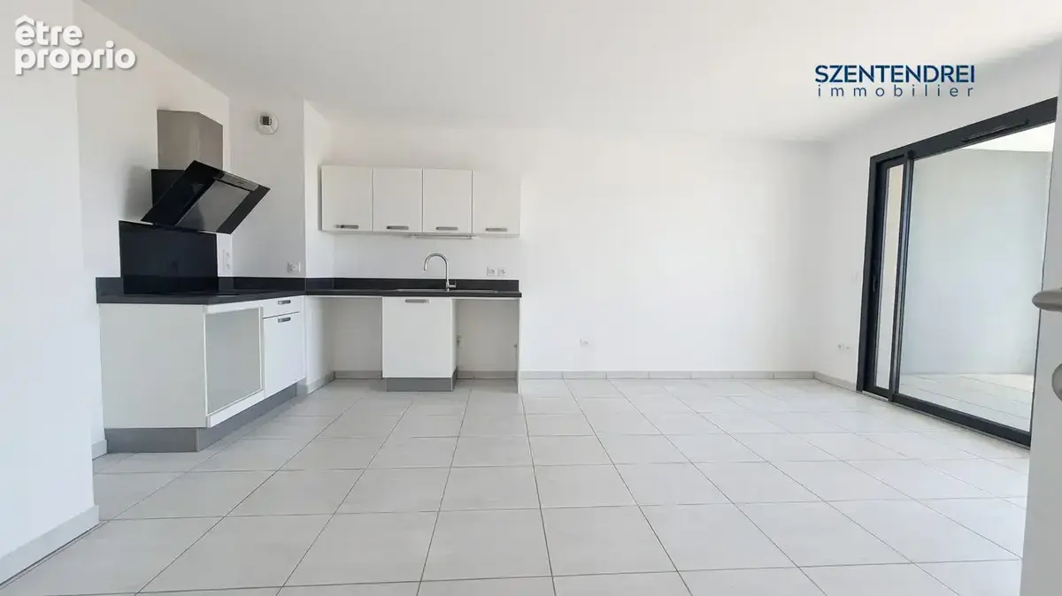 Szentendrei immobilier - Marsillargues - Appartement T3 - Balcon 