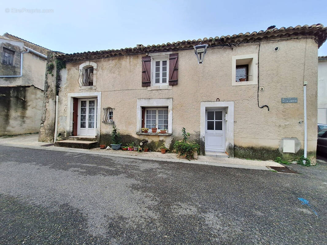 Maison à BOLLENE