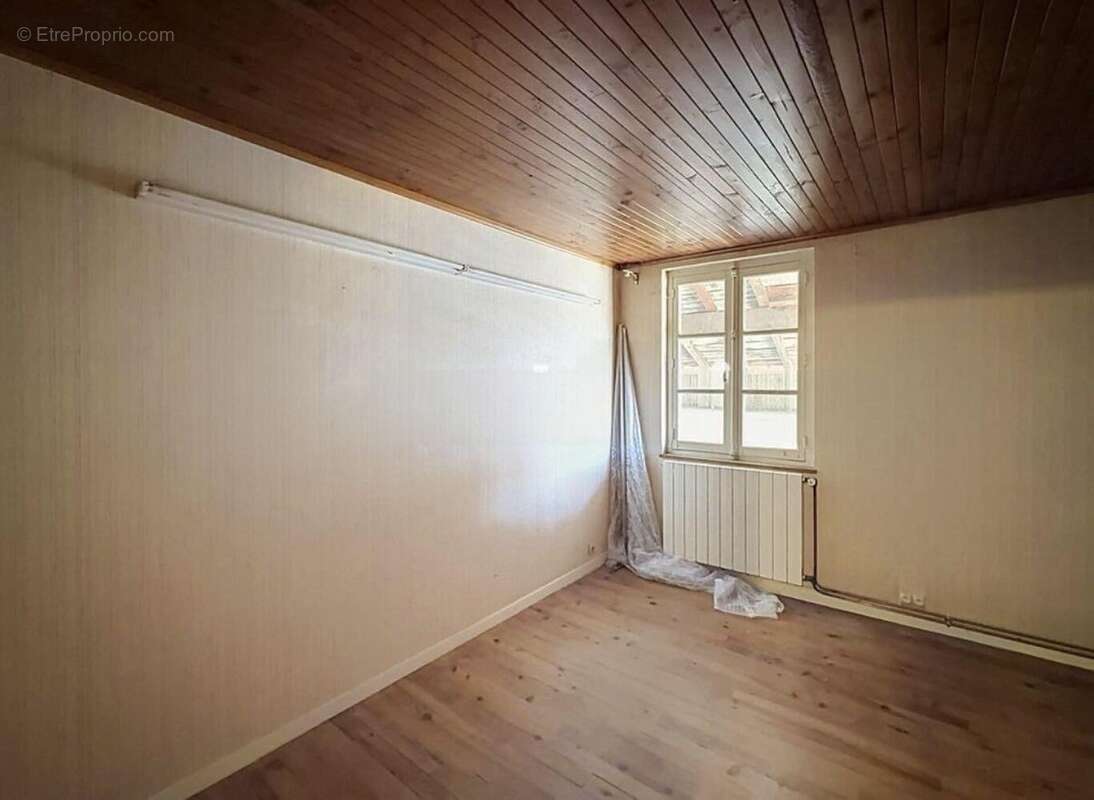 Appartement 88 m² à Chatenay  - photo 2