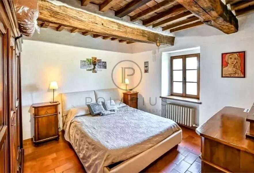 Ancienne ferme historique avec écuries et piscine, à 8 minutes d'Urbino - photo 27