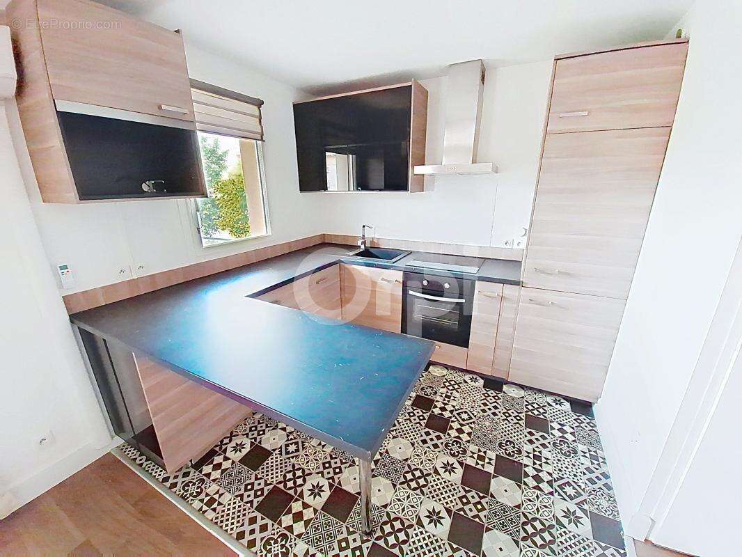 Appartement À Vendre - photo 2