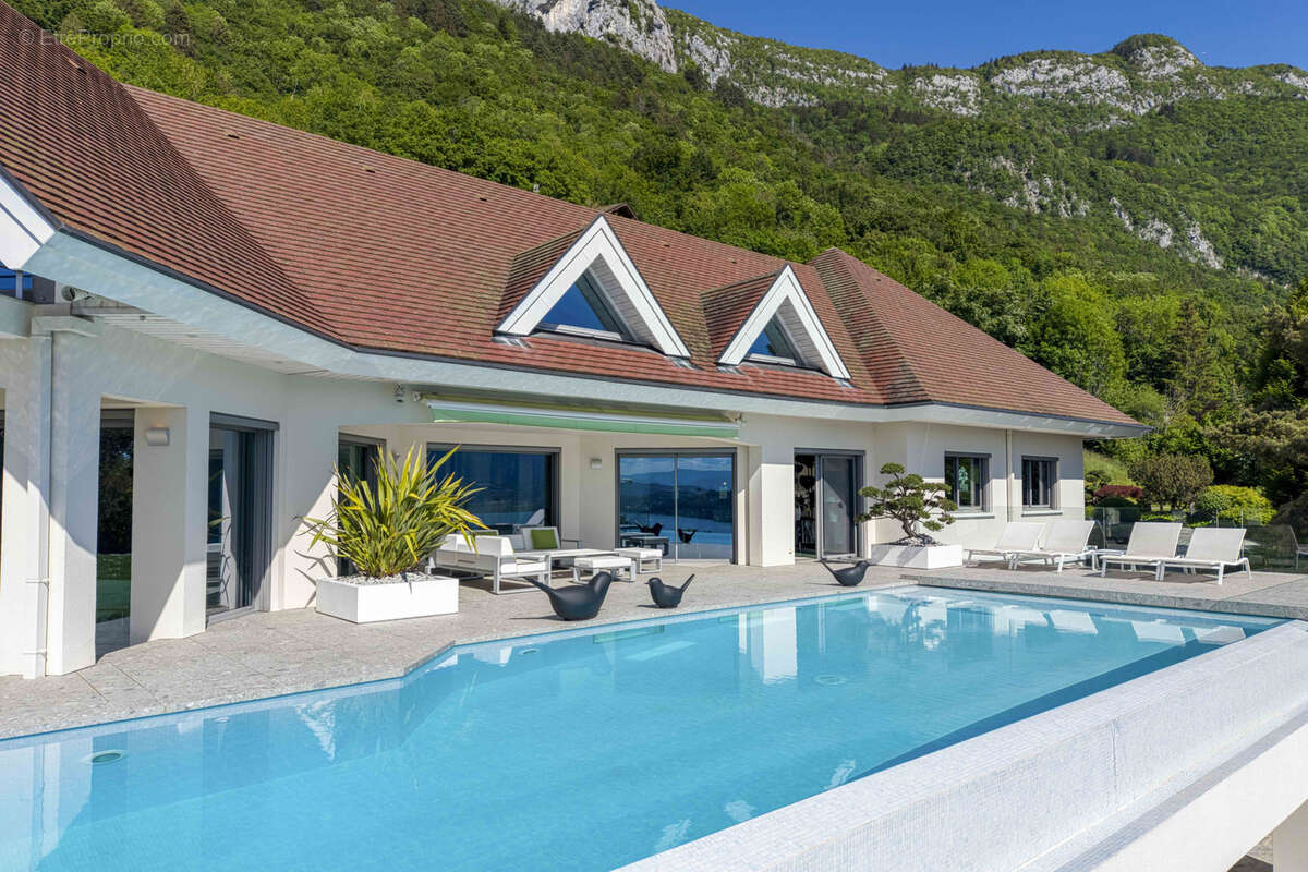 Villa d'exception dominant le lac - photo 92