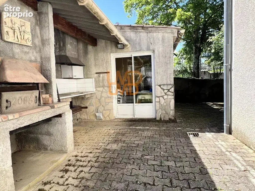 Spacieuse maison familiale de 6 pièces avec piscine et terrain a - photo 21