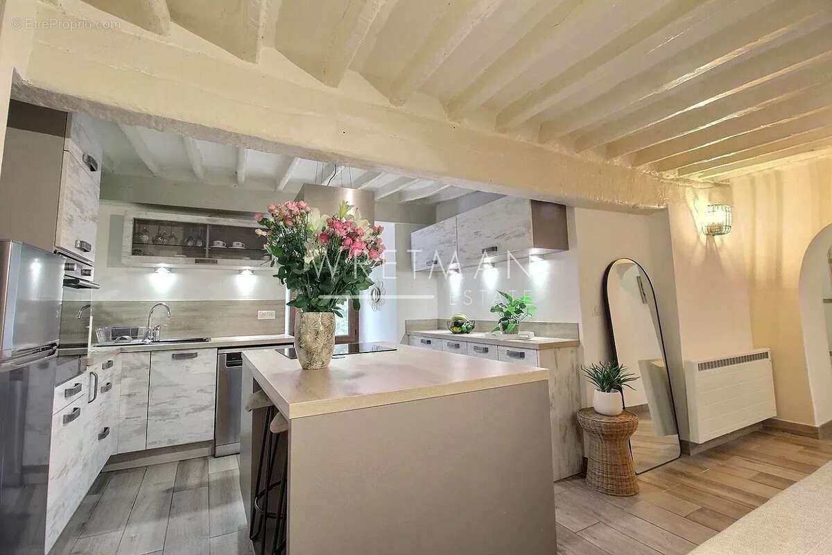 Appartement à VENCE