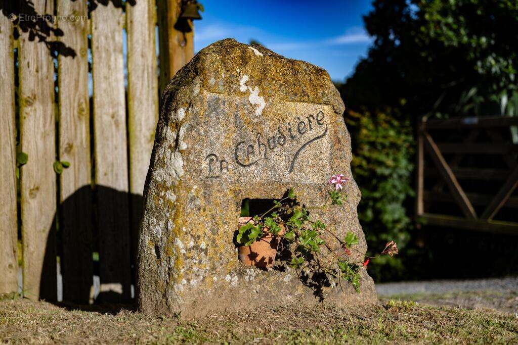 Maison à SAINT-HILAIRE-DU-HARCOUET