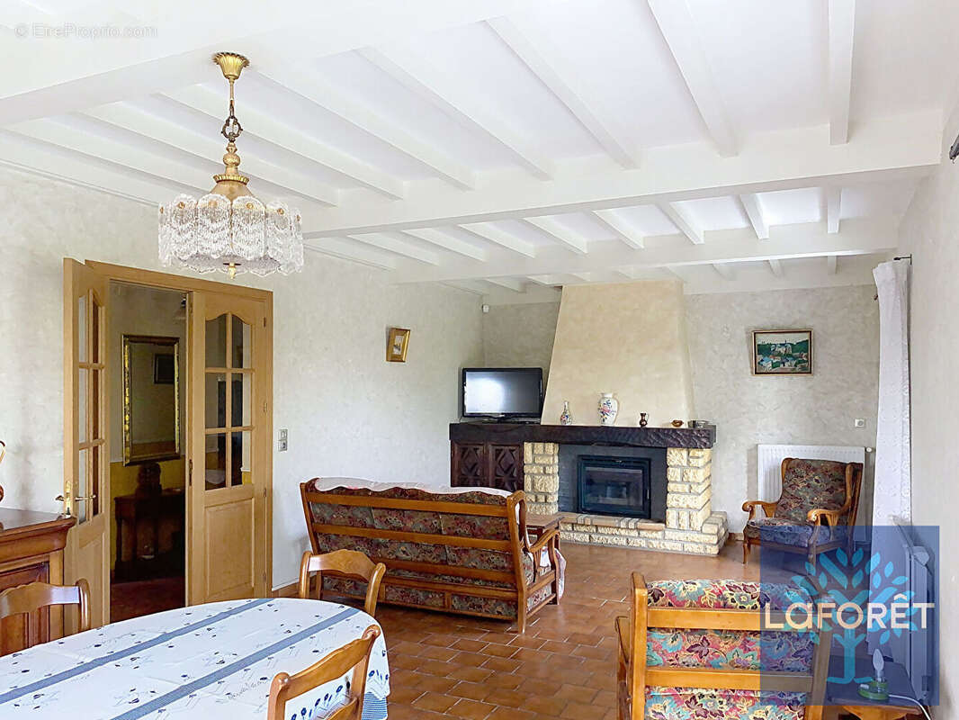 Maison à MOUSCARDES