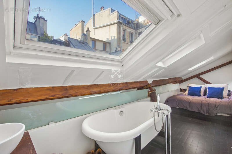 Appartement à PARIS-3E