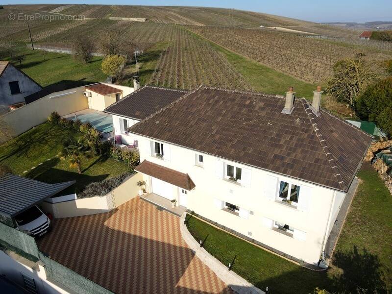 Maison à FEREBRIANGES