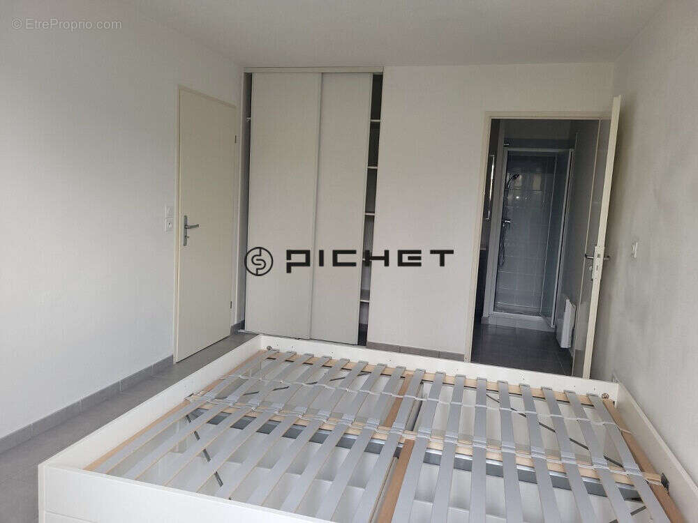 Appartement à SAINT-GENIS-POUILLY