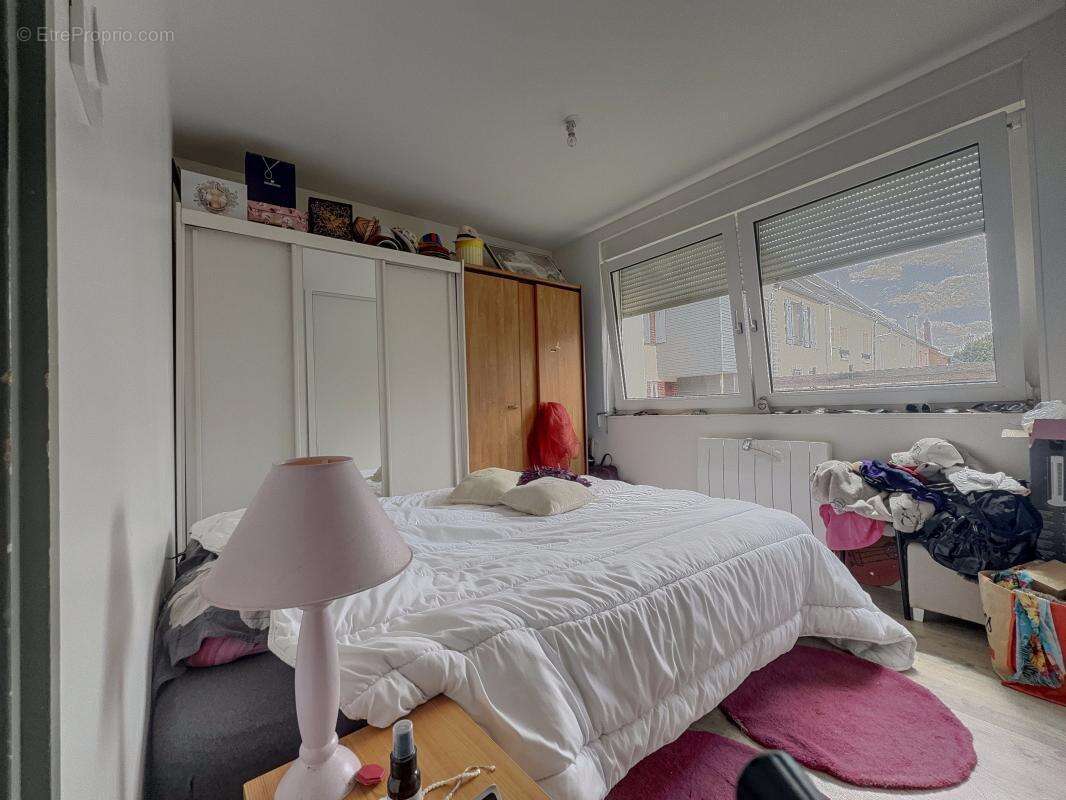 Appartement à GENLIS