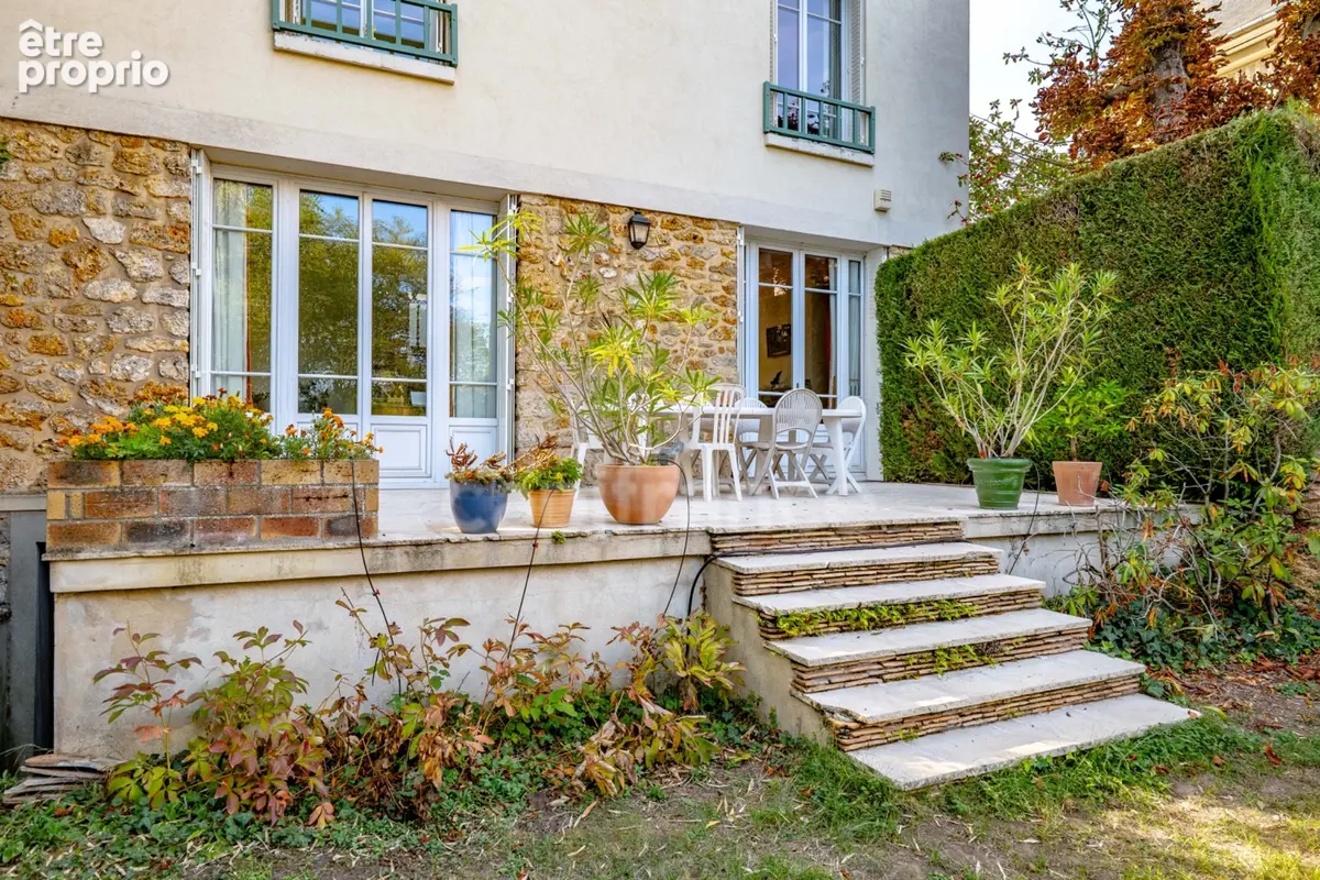 Le chesnay, plateau saint antoine, proche versailles maison à vendre de 220 m2 avec 7 chambres - jardin - photo 2
