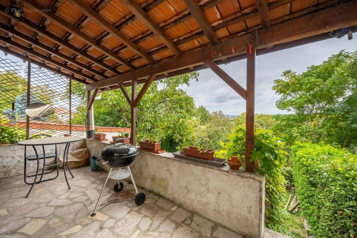 Maison à HARDRICOURT