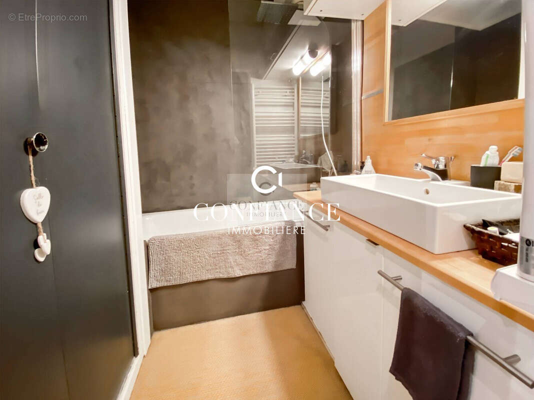 Appartement à SAINT-ETIENNE-DE-TINEE