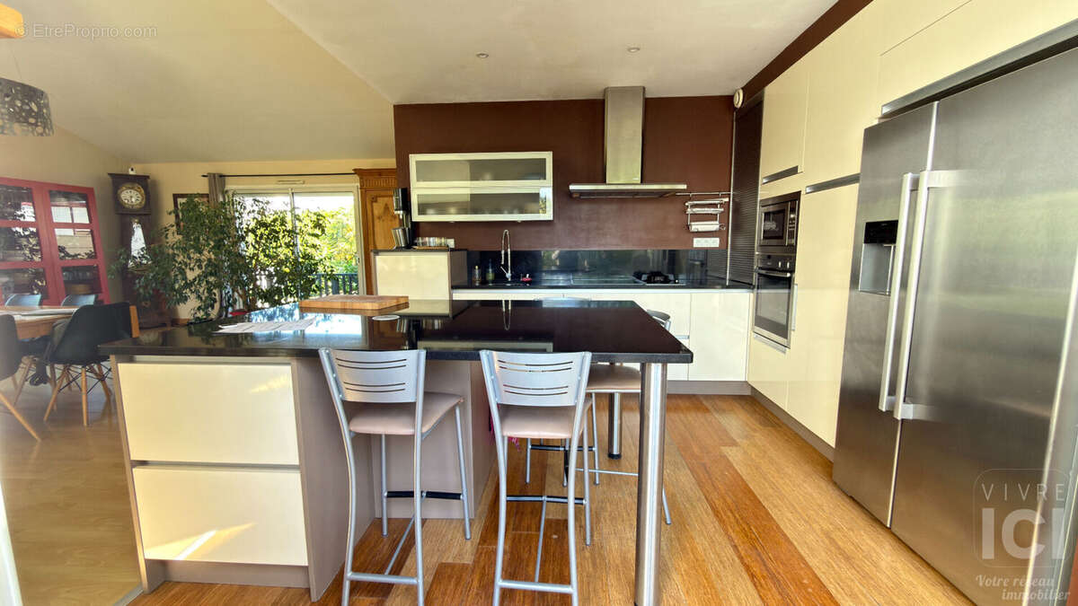 Maison -6 pièces à vendre à Petit Mars - 220M² - 5 Chambres 1532 M² terrain - photo 3