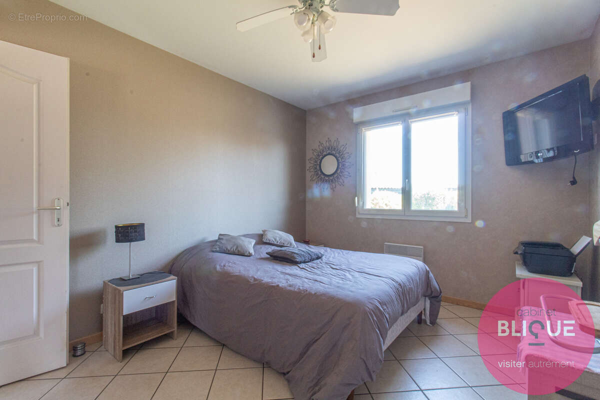 Plain-pied, grand jardin et garages xxl : ici, l'espace a pris ses aises ! - photo 18